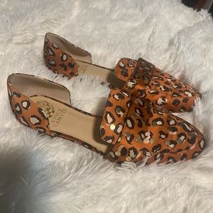 Vince Camuto leopard flats